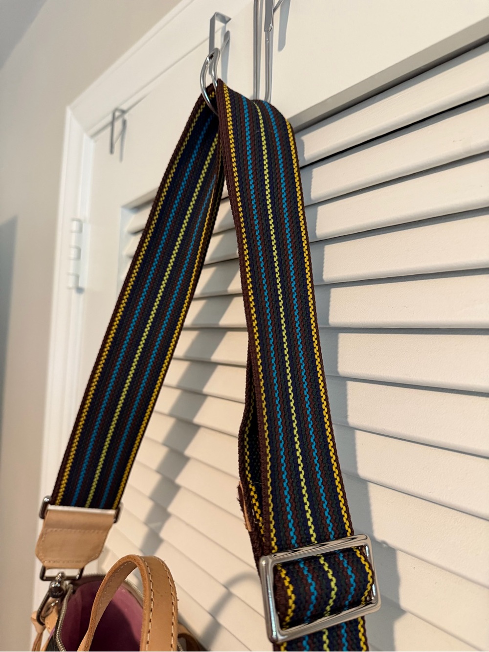 Consuela Rita Sling Bag - Picture 8 of 9